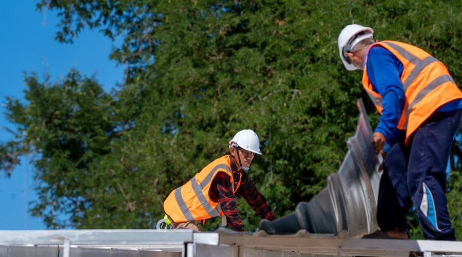 Professional gutter cleaning in Sanibel, FL